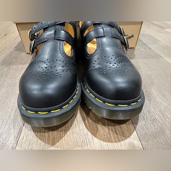 EUC Dr. Martens Smooth Leather Mary Jane Shoes Black Size US 7 - Picture 9 of 11